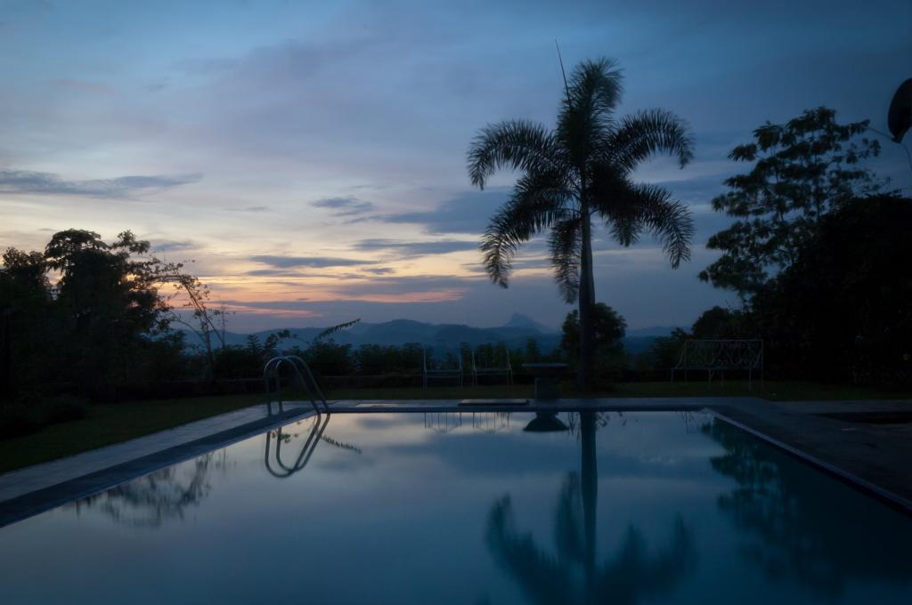 Bed and Breakfast Summit View Канди Экстерьер фото