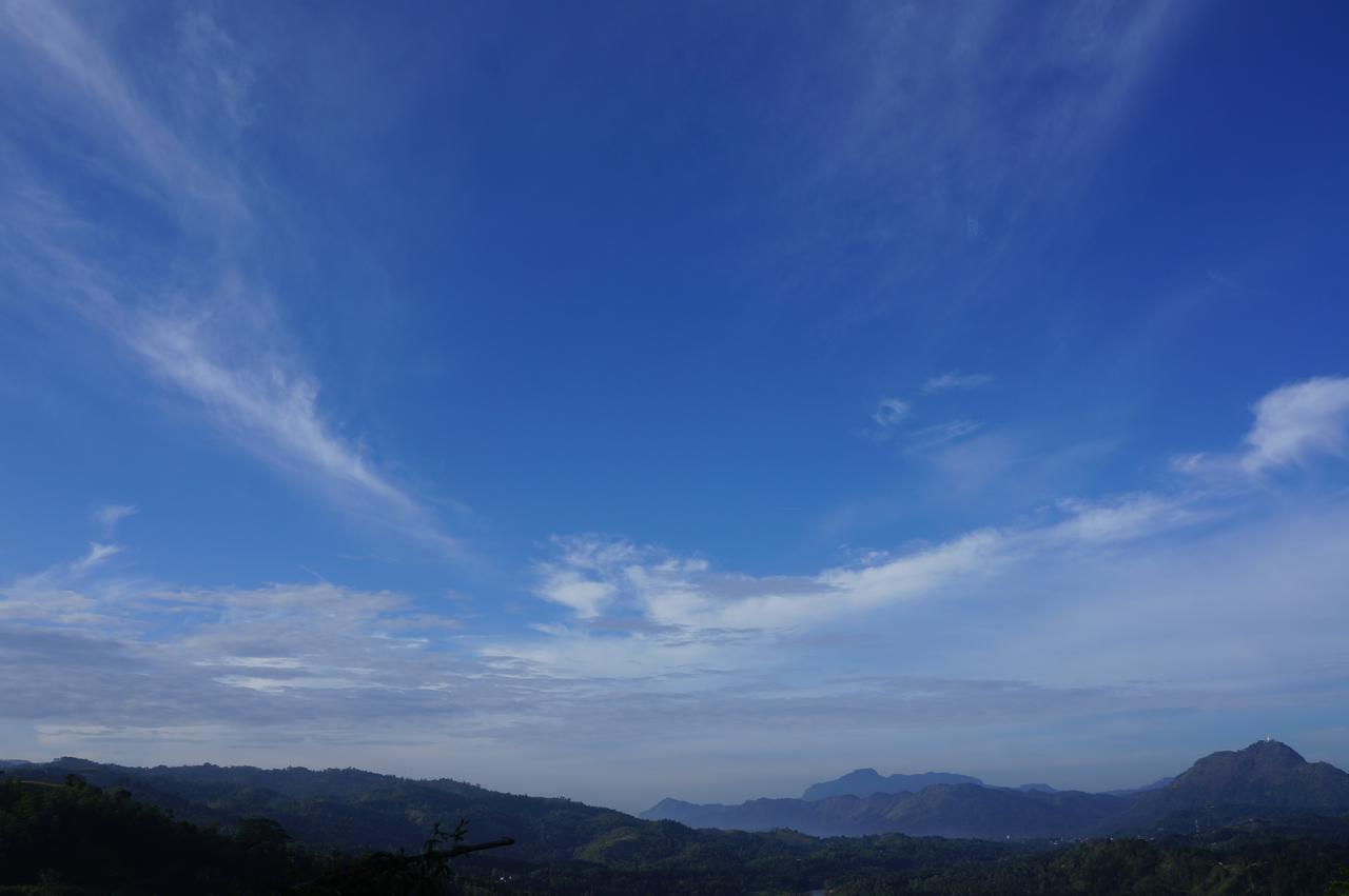 Bed and Breakfast Summit View Канди Экстерьер фото
